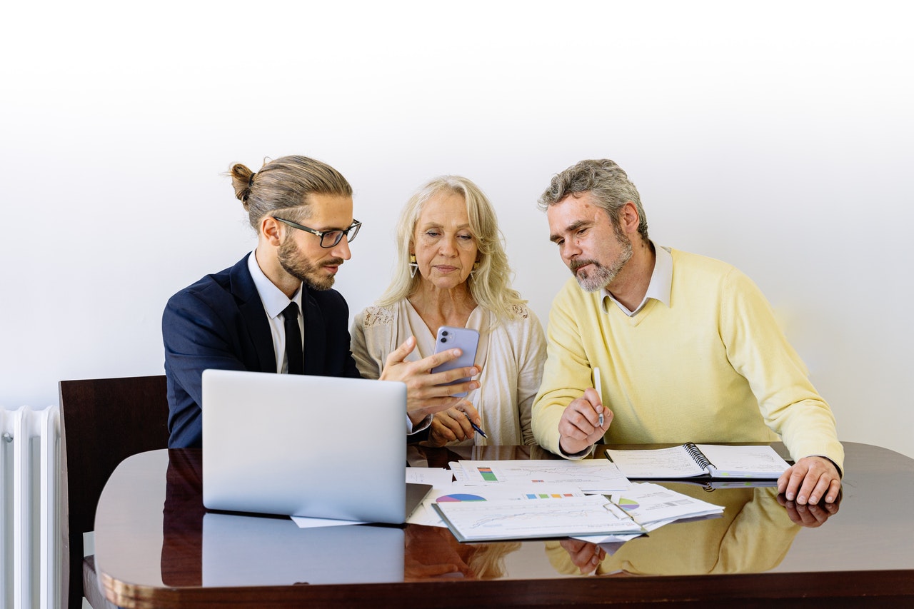 Insurance advisory services by Corpkit Business Consulting